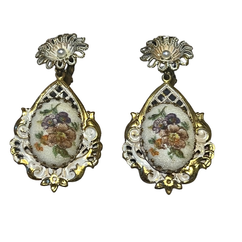 German Sugar Cameo Earrings